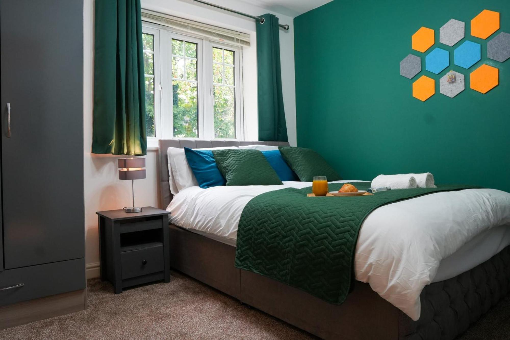 Whole 2-Bed Apartment - Contractors, Professionals, Ulez Free, Free Parking, B'Ham City 10Mins Birmingham Luaran gambar